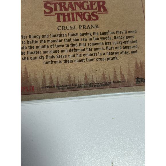 2018 Stranger Things Season 1 Trading Card #77 Cruel Prank - Picture 2 of 3